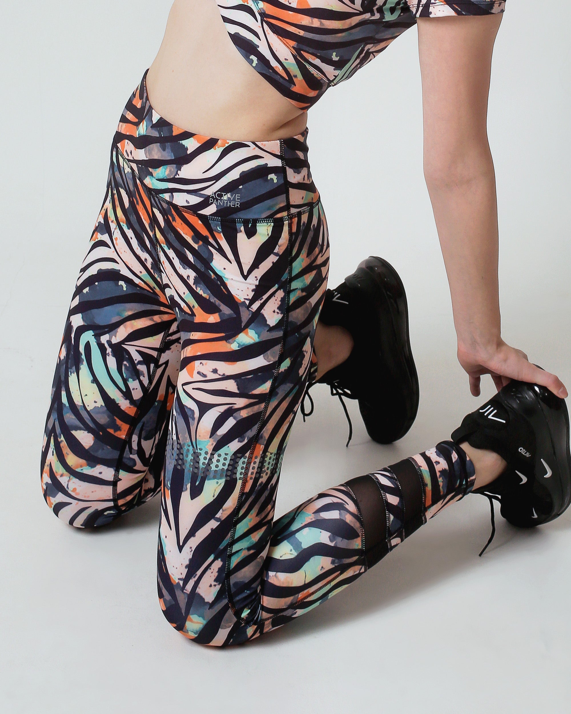 Mandy Zebra Mesh Leggings - Mehrfarbig