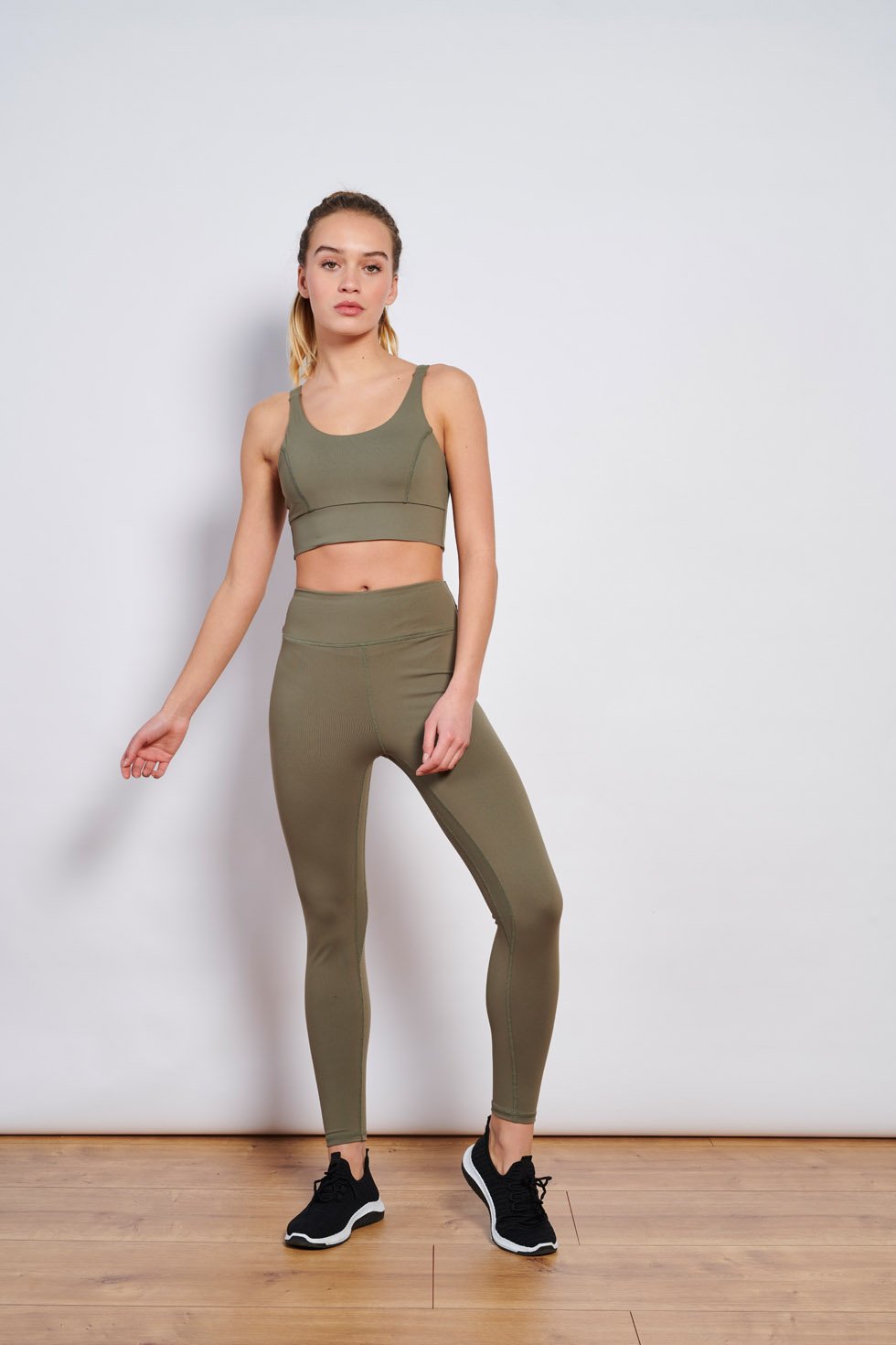 Active Panther – Olivgrün – Chloe Sport Leggings